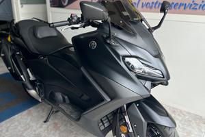 Yamaha TMAX 560