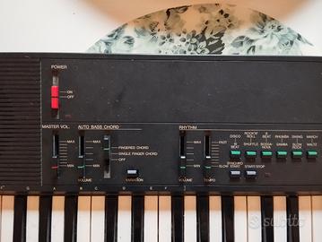 Tastiera elettronica 4 ottave originale anni 80