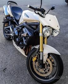 Moto Triumph Street Triple 675