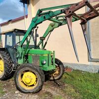 Trattore John deere 2140