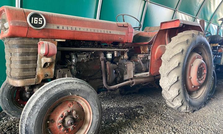 Trattore massey Ferguson 165
