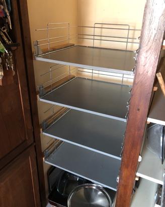 Ripiani scorrevoli cucina