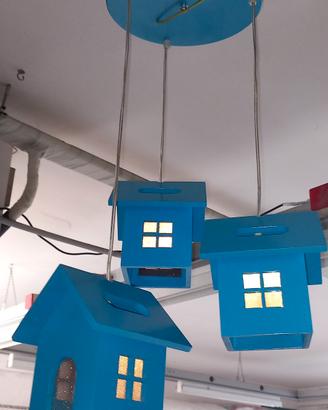 lampadario con casette in legno 