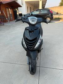 Piaggio zip