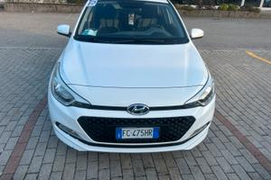 Hyundai 2015 adatta neopatentati