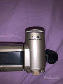 Fotocamera digitale sharp