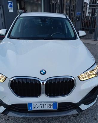 X1 xDrive25e Business Advantage