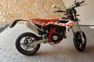 Beta 125 RR 4T Motard LC