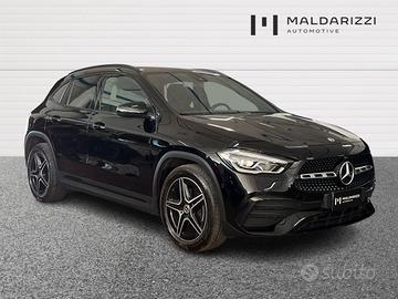 MERCEDES-BENZ GLA 200 d Premium auto