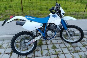 SUZUKI DR 350