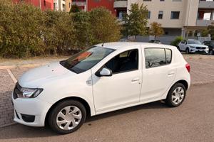 Dacia Sandero 2016