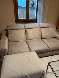 Divano semi nuovo “PoltroneSofa” con penisola