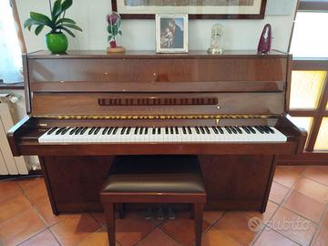 Pianoforte Yamaha verticale