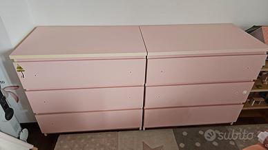 Due cassettiere Ikea rosa