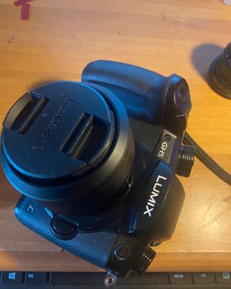 Panasonic GH5 2 ottiche