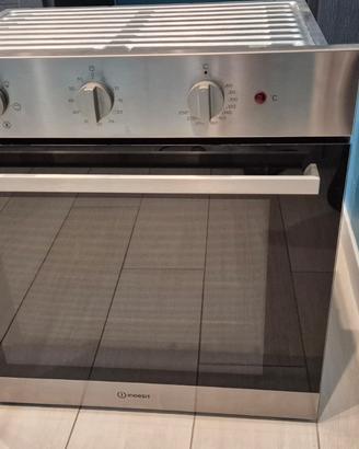 Forno incasso indesit usato