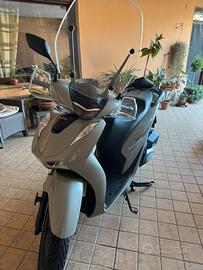 Honda SH150I