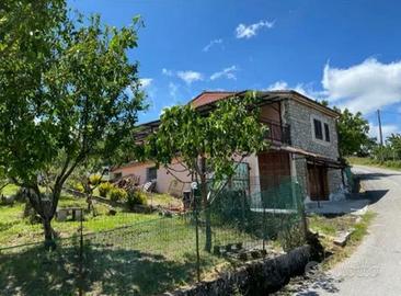 Casa a 1 km oasi WWF