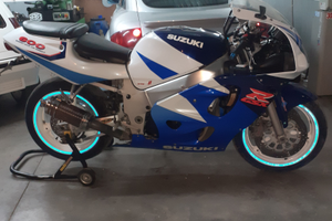 Suzuki GSX r srad