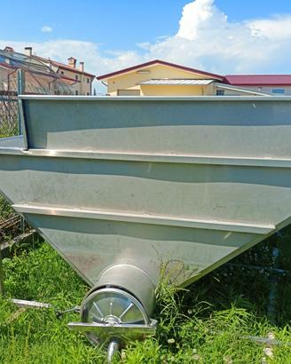Vasca/tramoggia ricezione uva