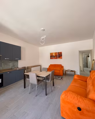 Lecce città, bilocale rione aria sana