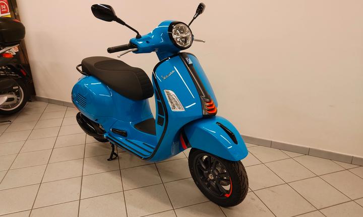 Piaggio Vespa 310 GTS Super Sport IN PRONTA CONSEG