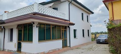 Casa singola con terreno + altro