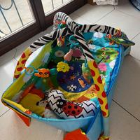 Palestrina compresa di giochini appesi