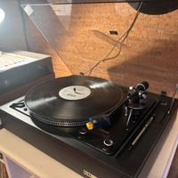 Giradischi ELAC PC 830