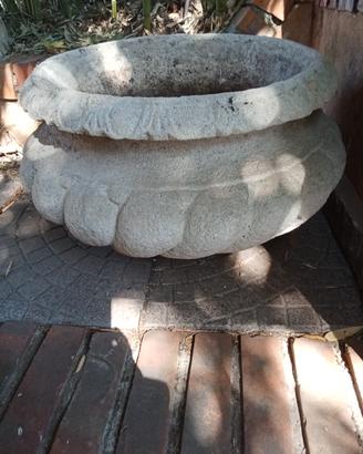 vaso in granito 
