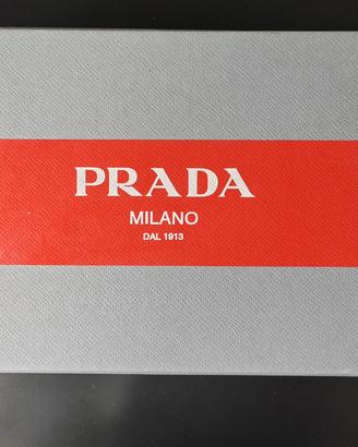 Scarpe Prada nere e blu 42