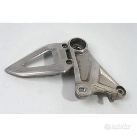 SUPPORTO PEDANA ANTERIORE DESTRA HONDA CB 125 R 20