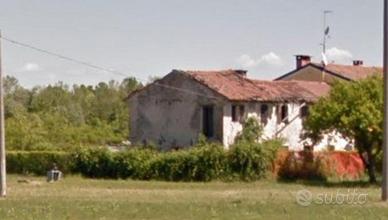 MASERADA SUL PIAVE - BIFAMILIARE DA RISTRUTTURARE