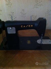 Macchina per cucire con mobile Caser secolo scorso