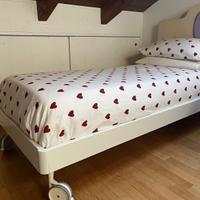 letto singolo per ragazza 200x90 con rotelle