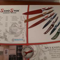 Set di coltelli colorati