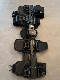 Tutore ginocchio Donjoy