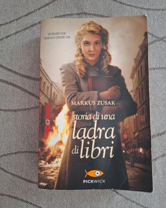 Libro "Storia di una ladra di libri"