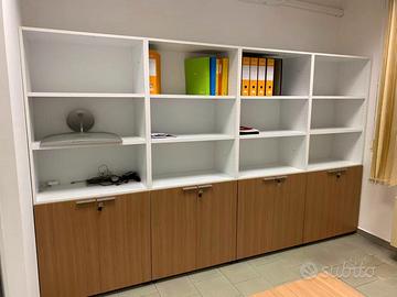 abbiamo tanti mobili da uff. per vendere ai prezzi