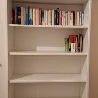 Libreria bianca 6 ripiani + 4 cassetti