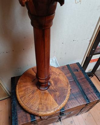 candelabro in noce e ciliegio 
