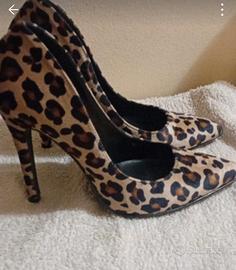 decolte in pelle