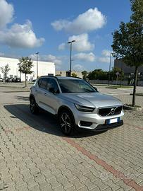 XC40 2.0 D3 Geartronic R-Design