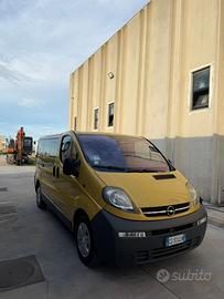 OPEL VIVARO