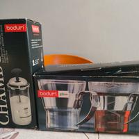 Cappuccinatore +tazze e zuccheriera Bodum.