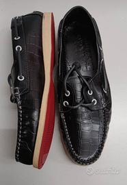 STOCK DI MOCASSINI IN PELLE DA UOMO 