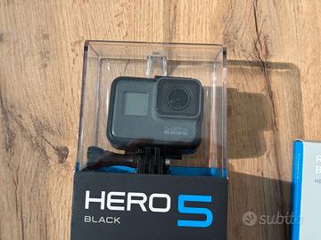 GoPro HERO5 Black – 4K – 2 Batterie Originali