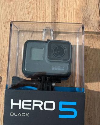 GoPro HERO5 Black – 4K – 2 Batterie Originali