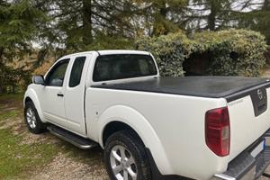Nissan Navara King Cab Copertura poster. tonneau