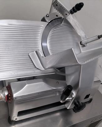 Affettatrice prof. Maxwell a gravitá Lama 350